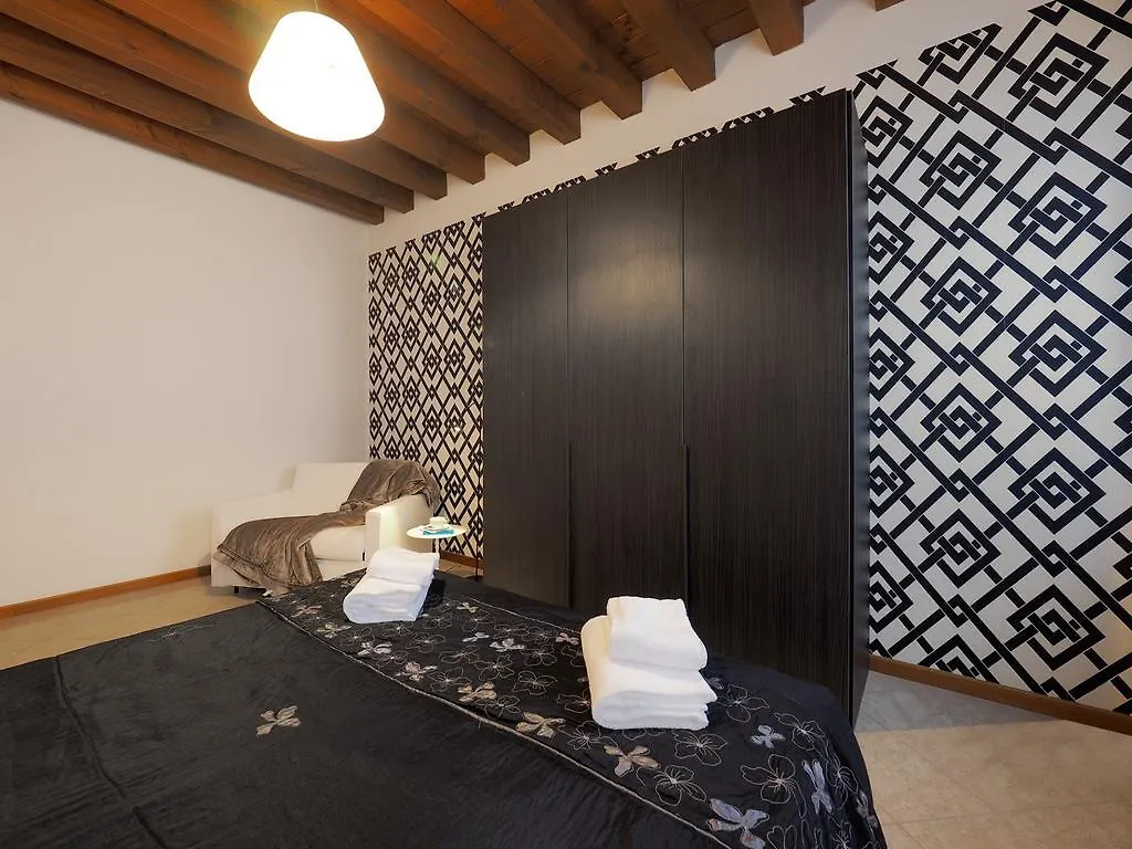 Cannaregio - Venice Style Apartments