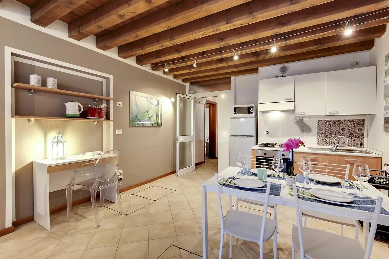 Cannaregio - Venice Style Apartments 0*,